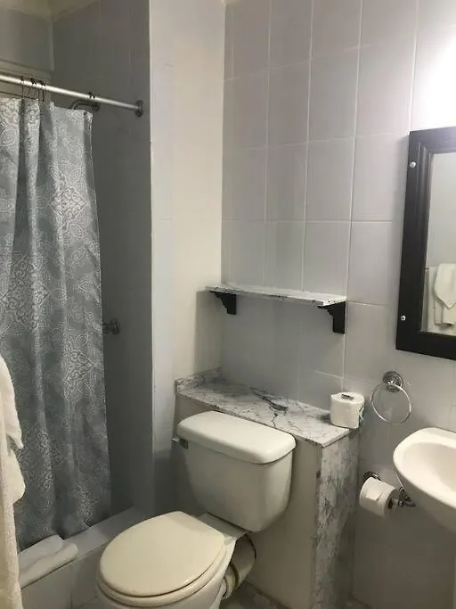Negril Condo By The Beach Apt. 194 Point Village 0*,